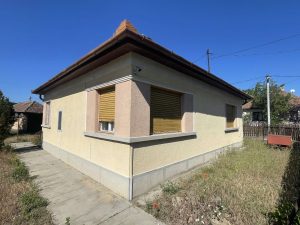 Gyálon kocka ház eladó